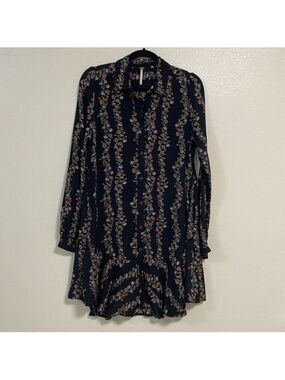 Free People Dress Women’s Size XS Black with Floral Print Buttondown Shirt Dress